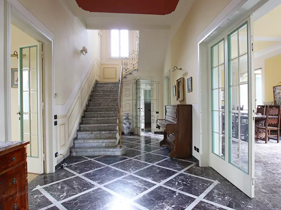 Immagine 8 di Villa in vendita  in traversa i 248 a Lucca
