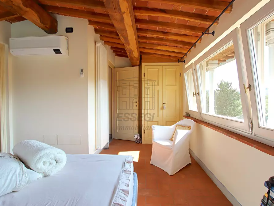 Immagine 27 di Rustico / casale in vendita  a Lucca