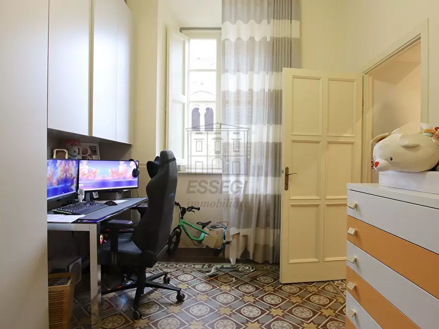 Immagine 12 di Appartamento in vendita  in Via Santa Chiara 12 a Lucca