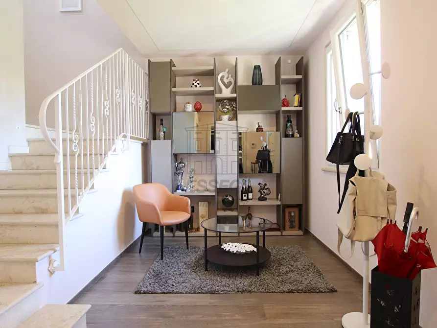 Immagine 26 di Villa in vendita  in Via di San Ginese a Capannori