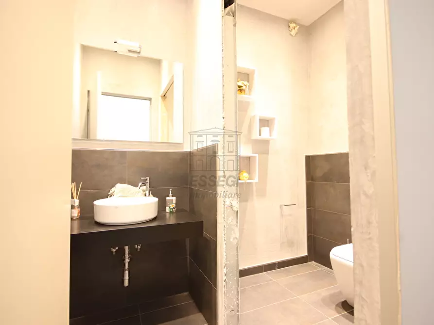 Immagine 22 di Villa in vendita  in Viale Prete a Capannori