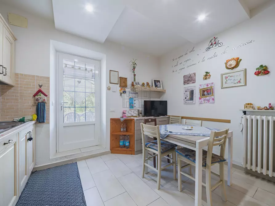 Immagine 11 di Villa in vendita  in Via delle Scuole 38 a Lucca