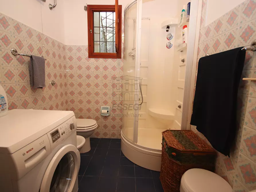 Immagine 32 di Villa in vendita  in Viale Roma 9 a Bagni Di Lucca