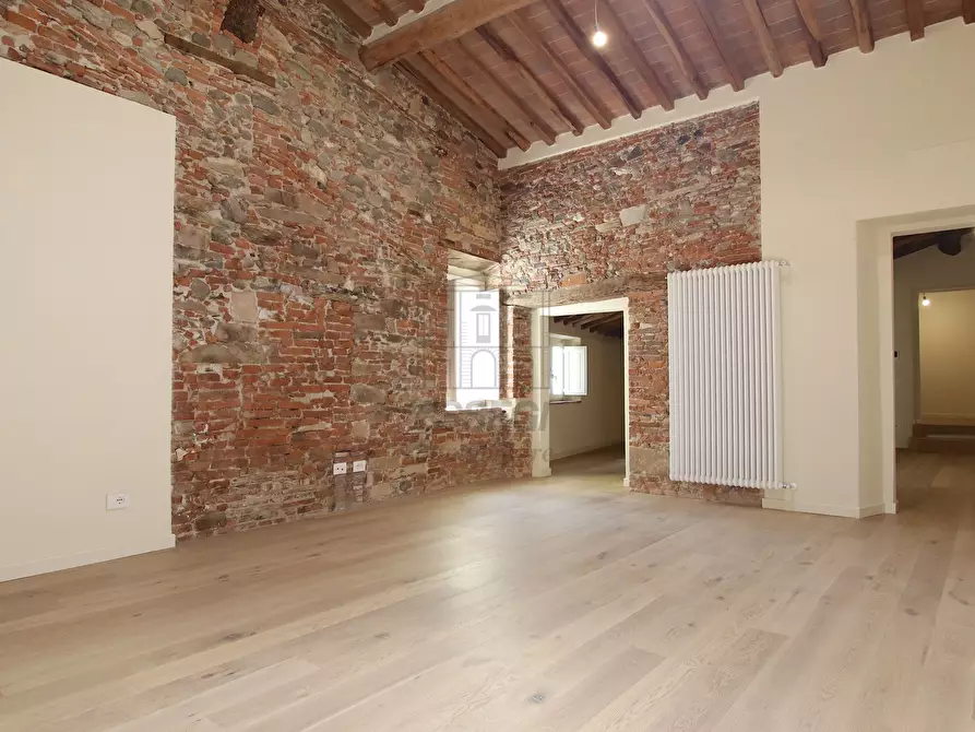 Immagine 9 di Appartamento in vendita  in Via delle Chiavi D'Oro 21 a Lucca