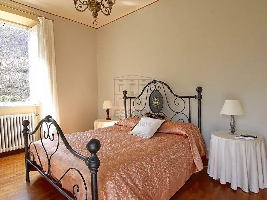 Immagine 24 di Villa in vendita  in vicopelago a Lucca