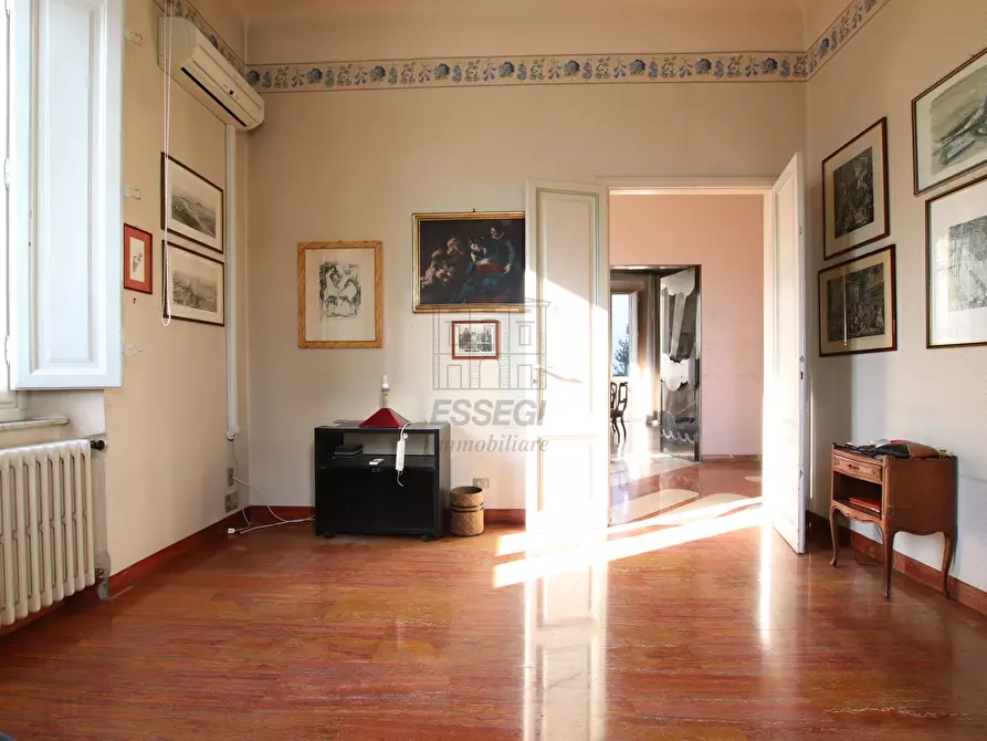 Immagine 33 di Villa in vendita  in via barsanti e matteucci a Lucca