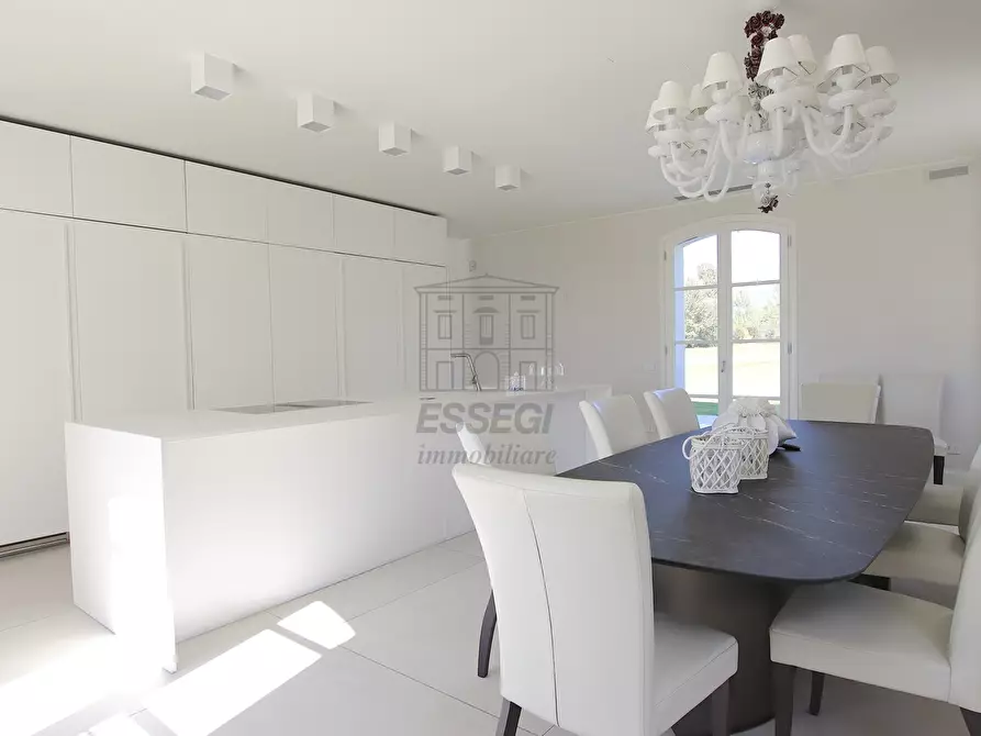 Immagine 16 di Villa in vendita  in Via Don Emilio Angeli a Lucca