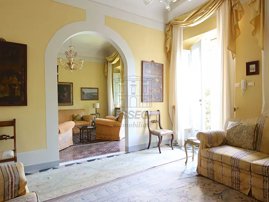 Immagine 8 di Villa in vendita  in Via Borgo Giannotti 120 a Lucca