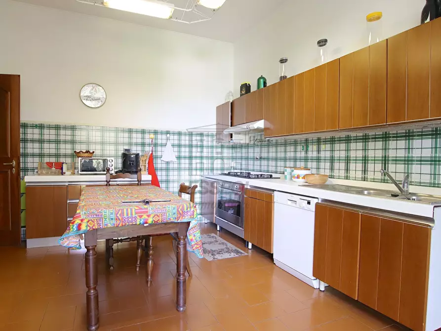 Immagine 8 di Villa in vendita  in Via Pietro Paolini 303 a Lucca