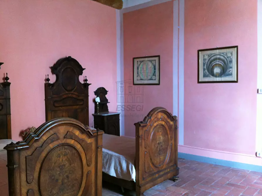 Immagine 39 di Rustico / casale in vendita  in Via di matraia a Lucca