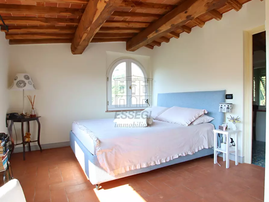 Immagine 28 di Rustico / casale in vendita  a Lucca