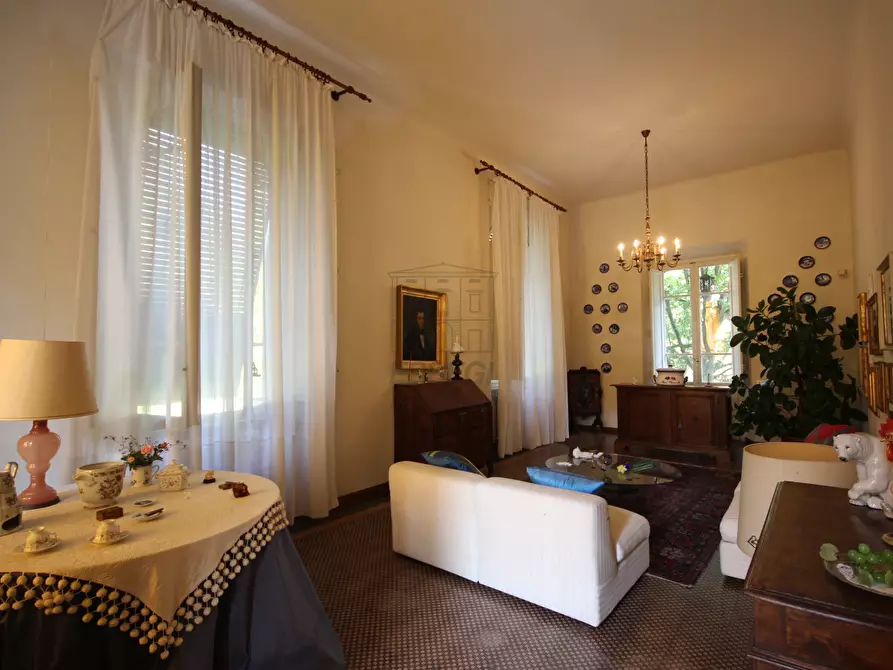 Immagine 13 di Villa in vendita  in Via Sarzanese 1028 a Lucca