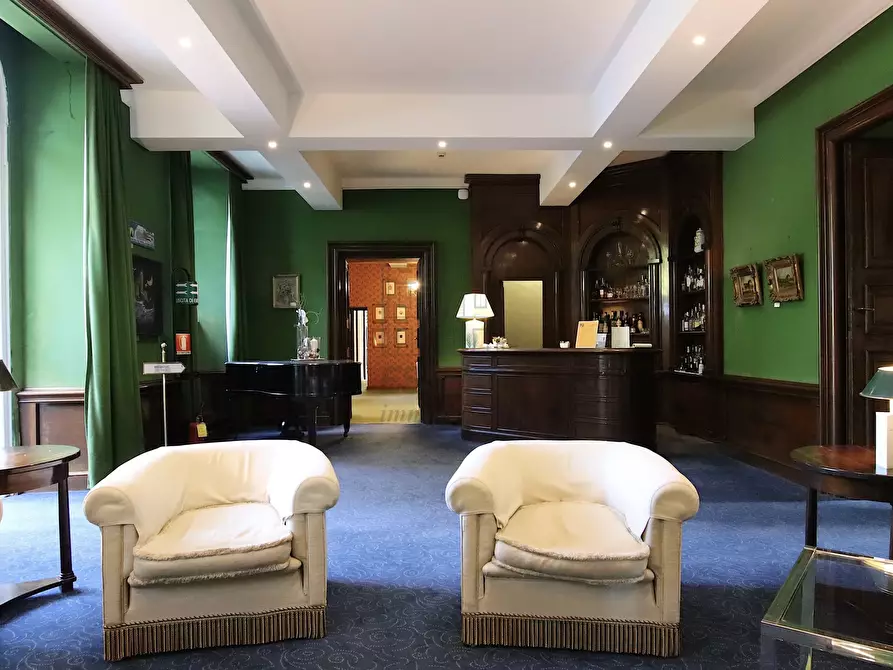 Immagine 17 di Villa in vendita  in Via della Pollicchia 50 a Lucca