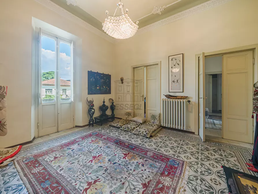 Immagine 52 di Villa in vendita  a Lucca