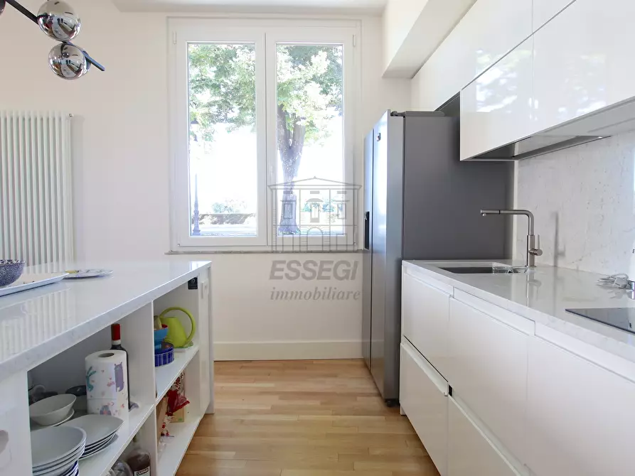 Immagine 13 di Appartamento in vendita  in Via del Portico 13 a Lucca