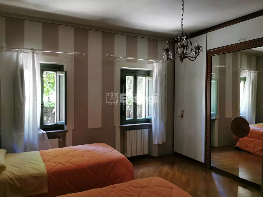 Immagine 59 di Villa in vendita  a Lucca