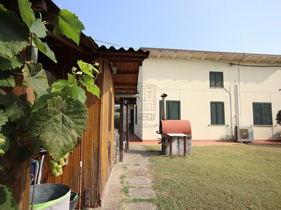 Immagine 1 di Villa in vendita  in Via Sarzanese 4289 a Lucca