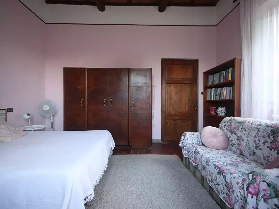 Immagine 26 di Rustico / casale in vendita  in Via della Chiesa XXIII 405 a Lucca