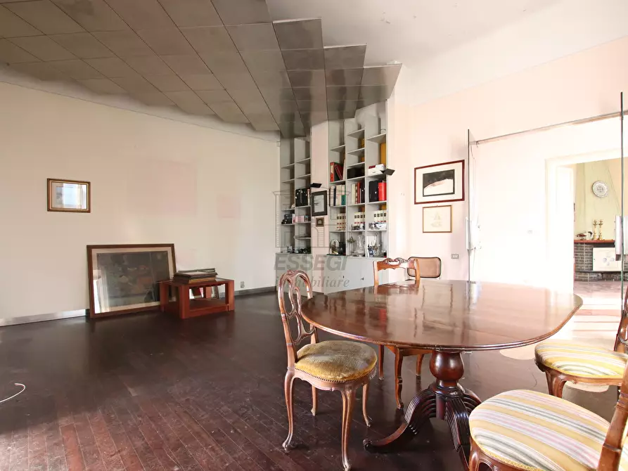 Immagine 29 di Villa in vendita  in via barsanti e matteucci a Lucca