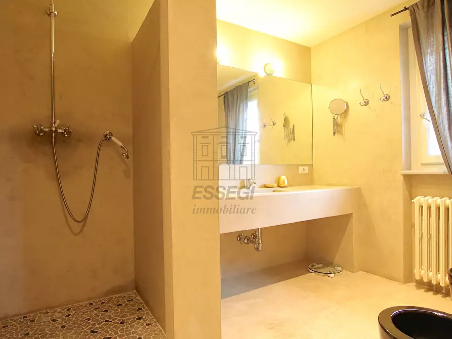 Immagine 21 di Villa in vendita  in Via della Chiesa X 466 a Lucca