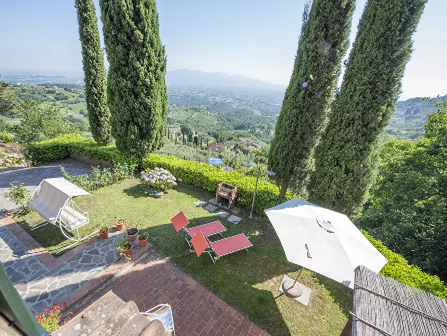 Immagine 19 di Rustico / casale in vendita  a Capannori