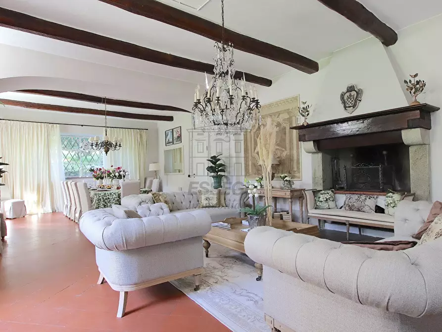Immagine 8 di Villa in vendita  in vicopelago a Lucca