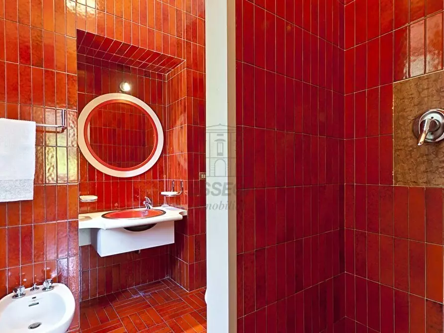 Immagine 24 di Villa in vendita  in Viale Umberto I 148 a Bagni Di Lucca