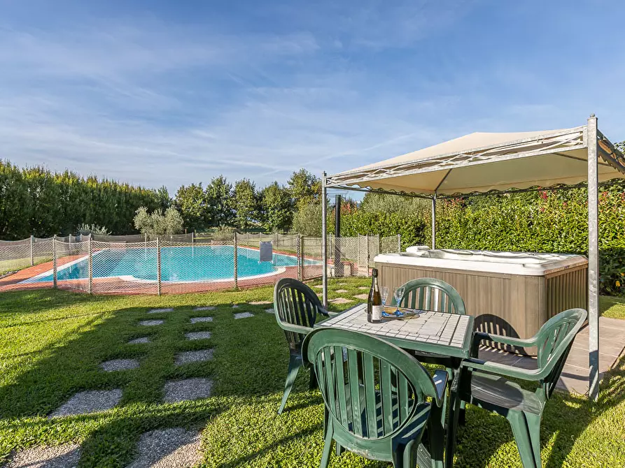 Immagine 6 di Rustico / casale in vendita  in Via di Rocchino 60 a Lucca