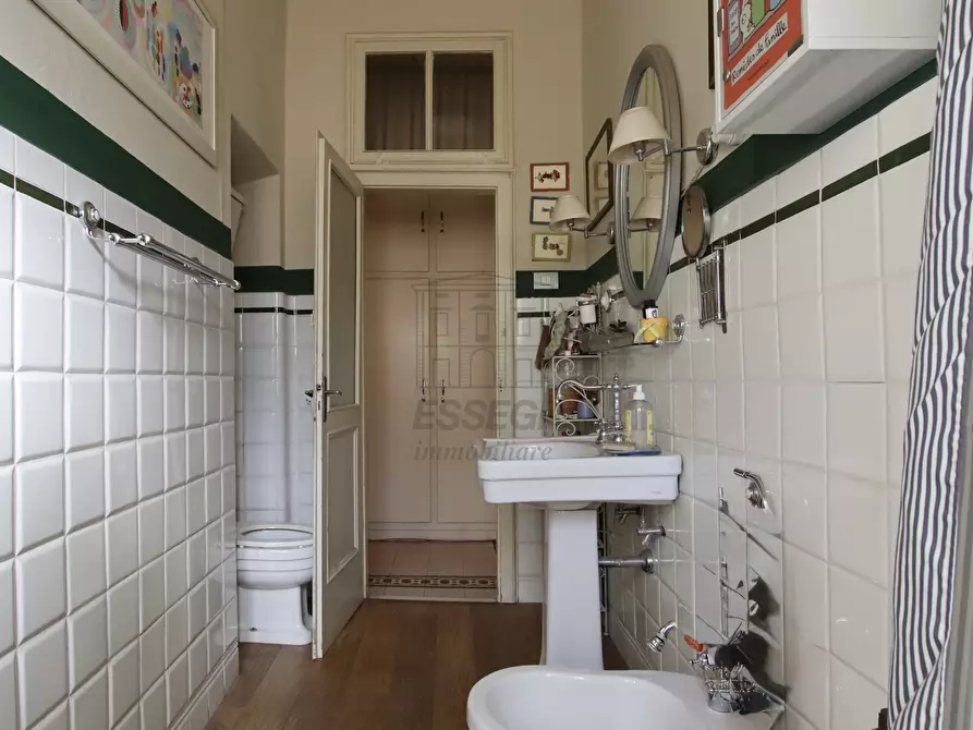 Immagine 10 di Appartamento in vendita  in Piazza San Michele 5 a Lucca