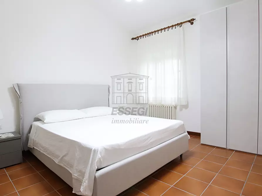 Immagine 34 di Rustico / casale in vendita  a Lucca