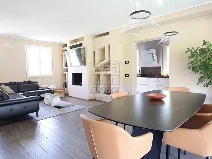 Immagine 20 di Villa in vendita  in Via di San Ginese a Capannori