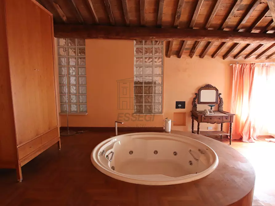 Immagine 33 di Villa in vendita  in Via del Cimitero ⅩⅩⅠⅠⅠ 676 a Lucca