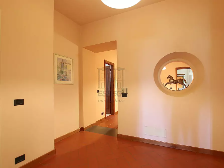 Immagine 56 di Villa in vendita  in Via di segromigno a Capannori