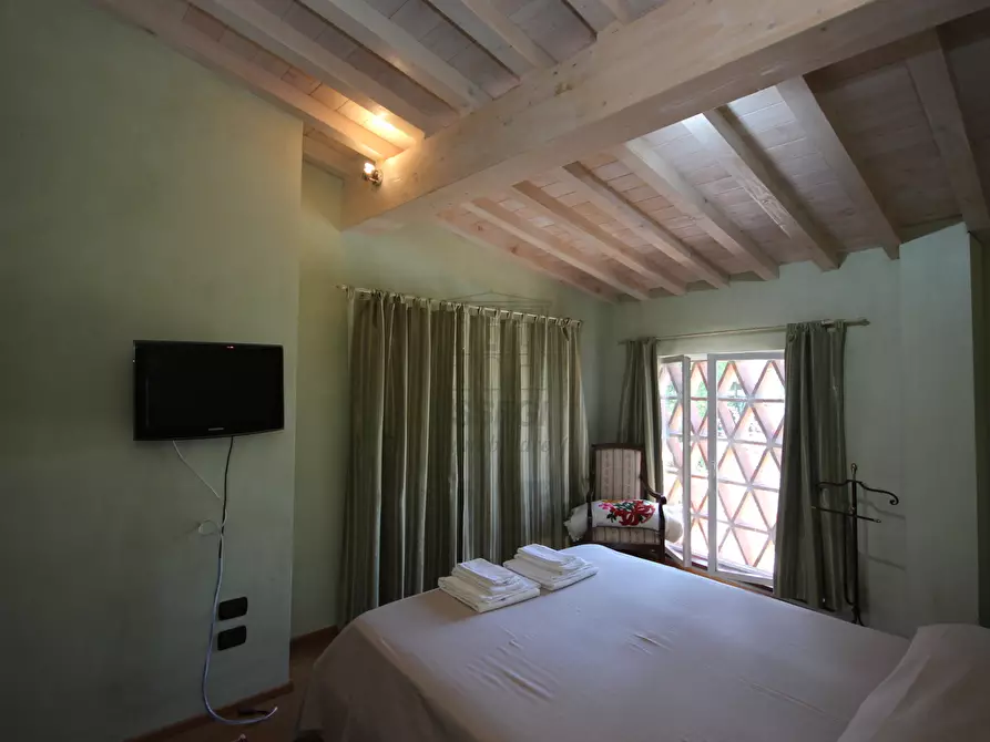 Immagine 29 di Rustico / casale in vendita  in Via dei Marzi 463 a Lucca