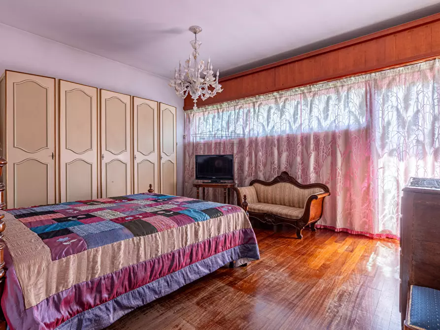 Immagine 11 di Villa in vendita  in Via dei Pellegrini a Lucca