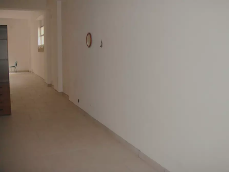 Immagine 7 di Magazzino in vendita  in Viale Aldo Moro Trav. Neri R.C. a Reggio Di Calabria