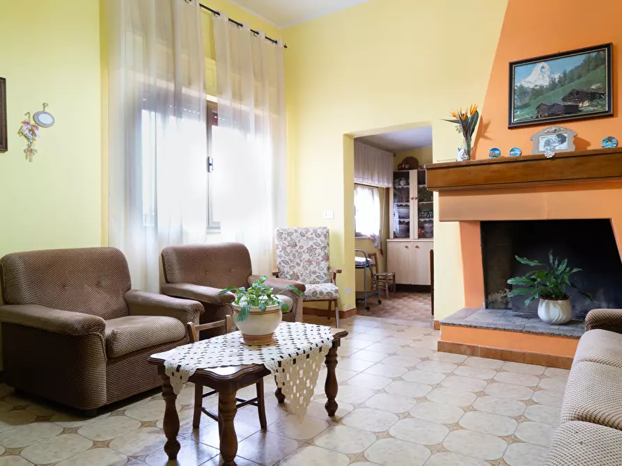 Immagine 1 di Casa indipendente in vendita  a Uta