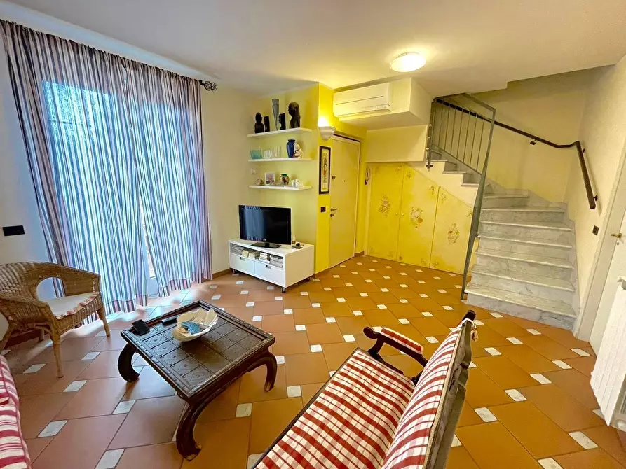 Immagine 16 di Casa semindipendente in vendita  a Ameglia