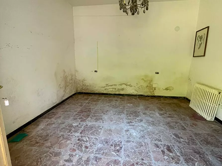 Immagine 9 di Casa semindipendente in vendita  a Ameglia