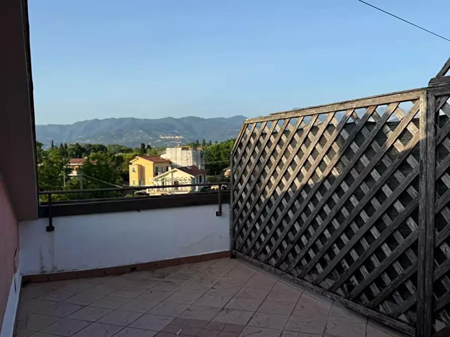 Immagine 26 di Trilocale in vendita  a Ameglia