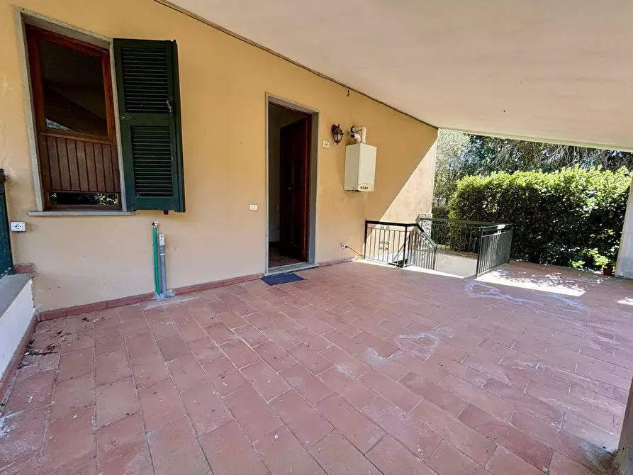 Immagine 19 di Casa semindipendente in vendita  a Ameglia