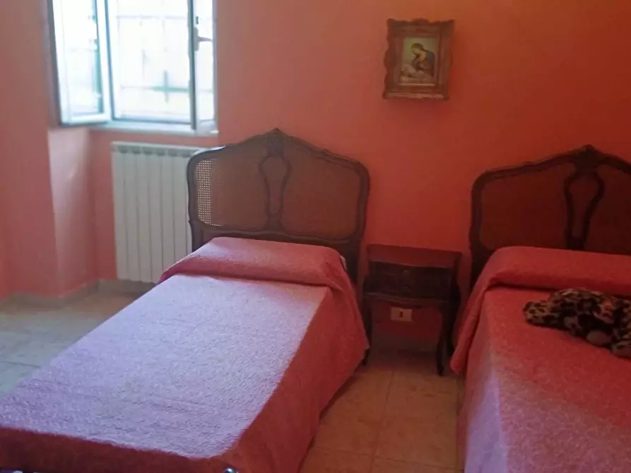 Immagine 17 di Porzione di casa in vendita  a Ameglia