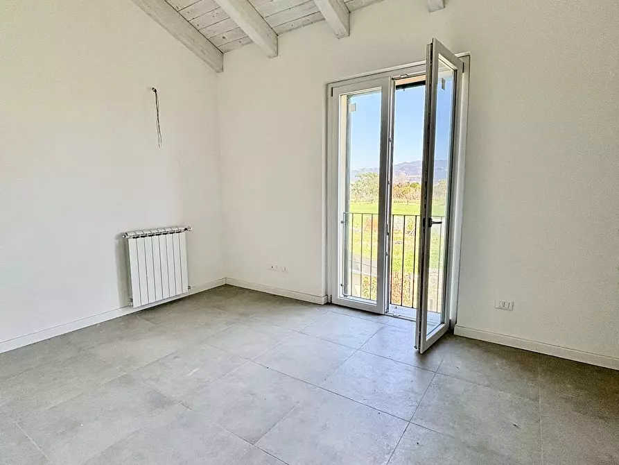 Immagine 4 di Casa semindipendente in vendita  a Ameglia