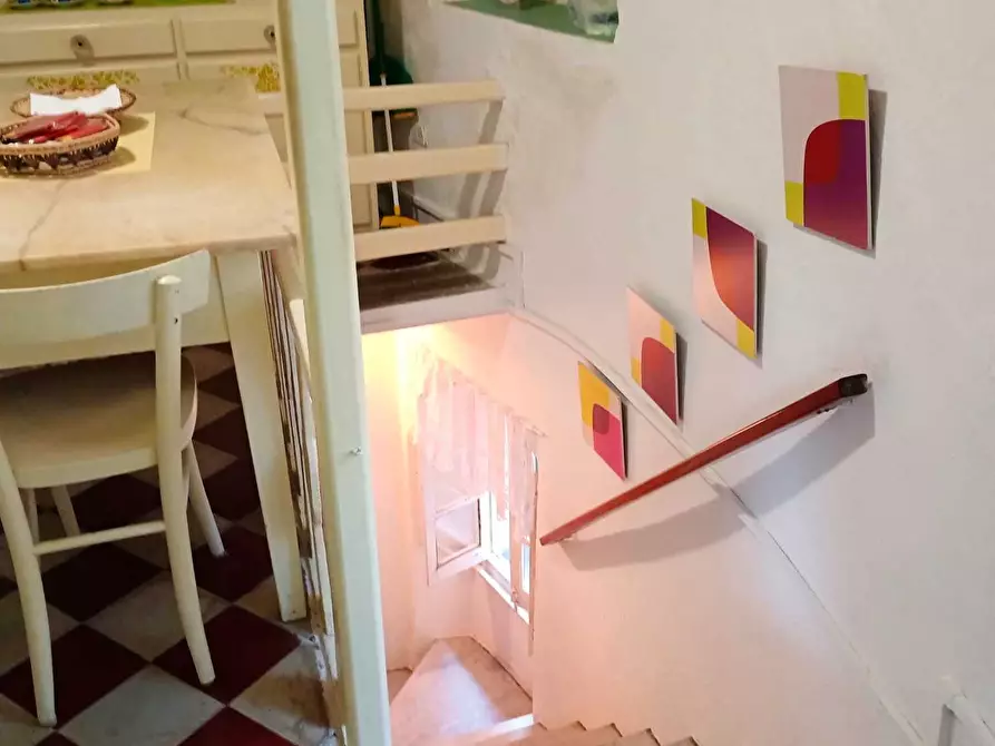 Immagine 9 di Quadrilocale in vendita  a Ameglia