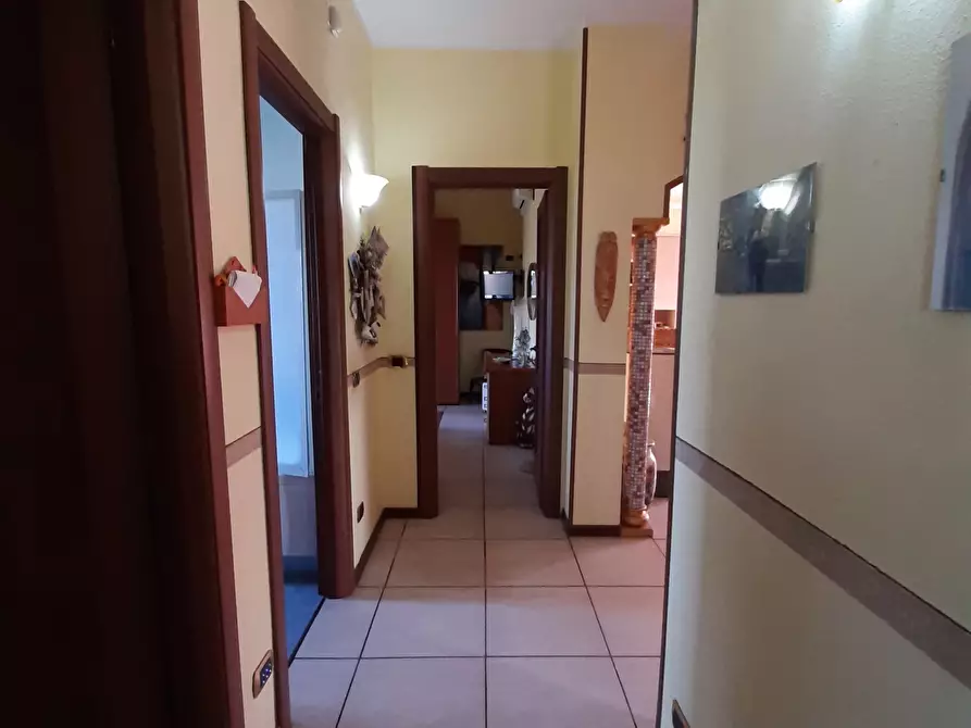 Immagine 10 di Casa semindipendente in vendita  a Ortonovo