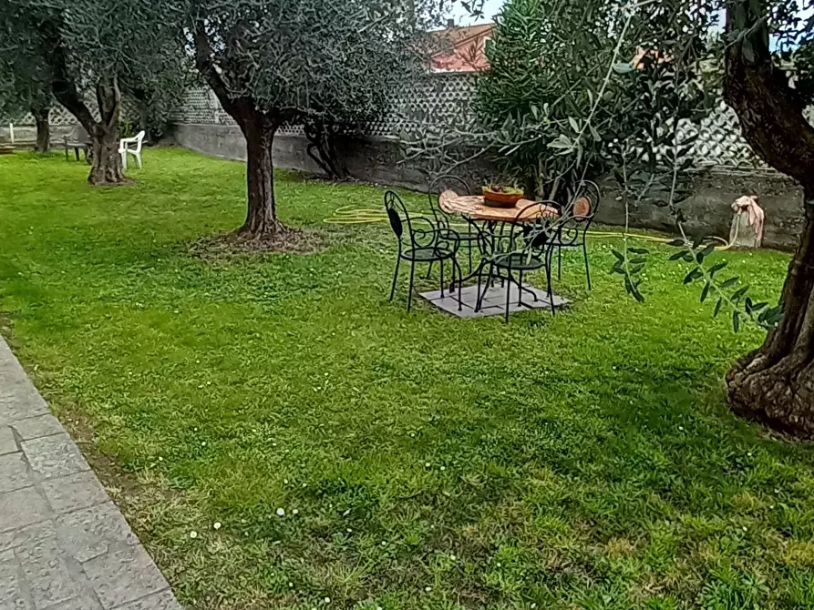 Immagine 1 di Appartamento in vendita  in Via Pecorina a Sarzana