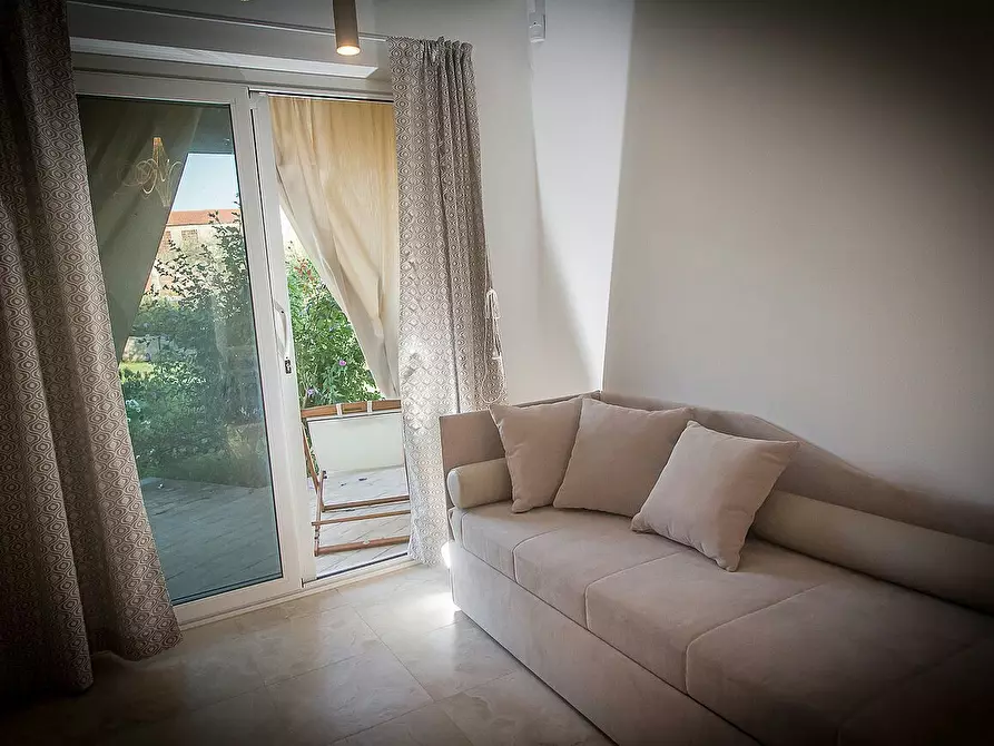 Immagine 15 di Casa indipendente in affitto  a Sarzana