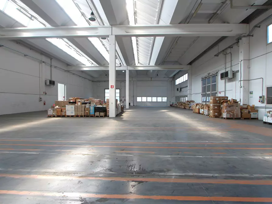 Immagine 11 di Capannone industriale in vendita  in Via Lunga a Valsamoggia