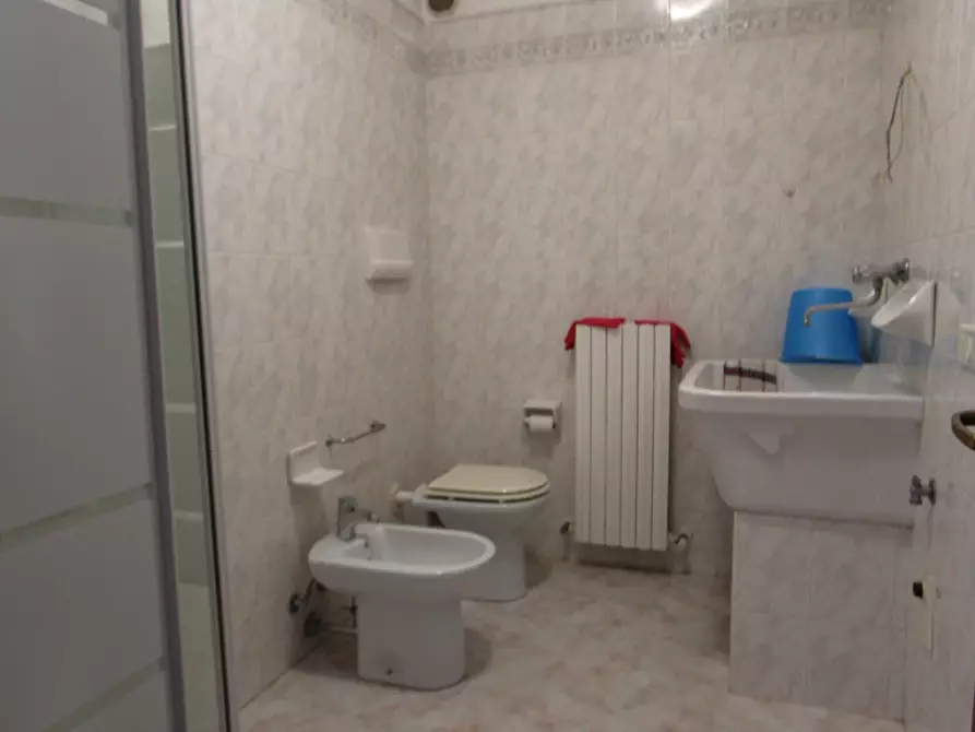 Immagine 14 di Appartamento in vendita  in Viale dell'Indipendenza a Valsamoggia