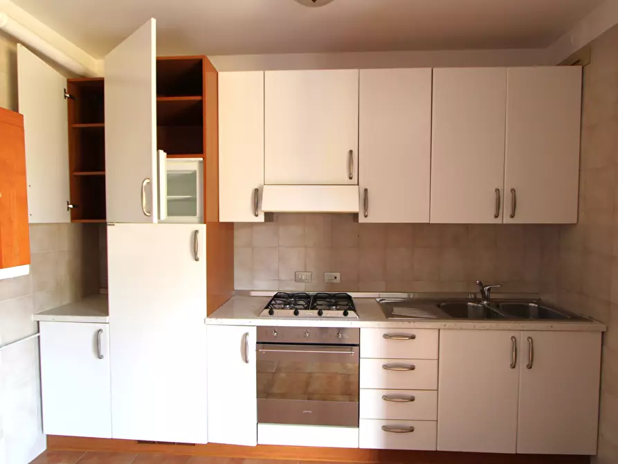 Immagine 4 di Appartamento in vendita  in Via A. Zanasi a Valsamoggia